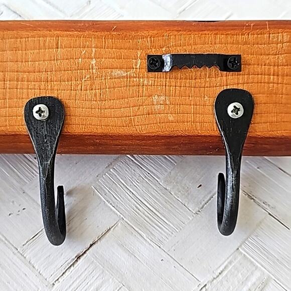 Vintage Christmas Wooden Rolling Pin with 4 Hangers for Pot Holders, Aprons Etc. - Picture 10 of 11